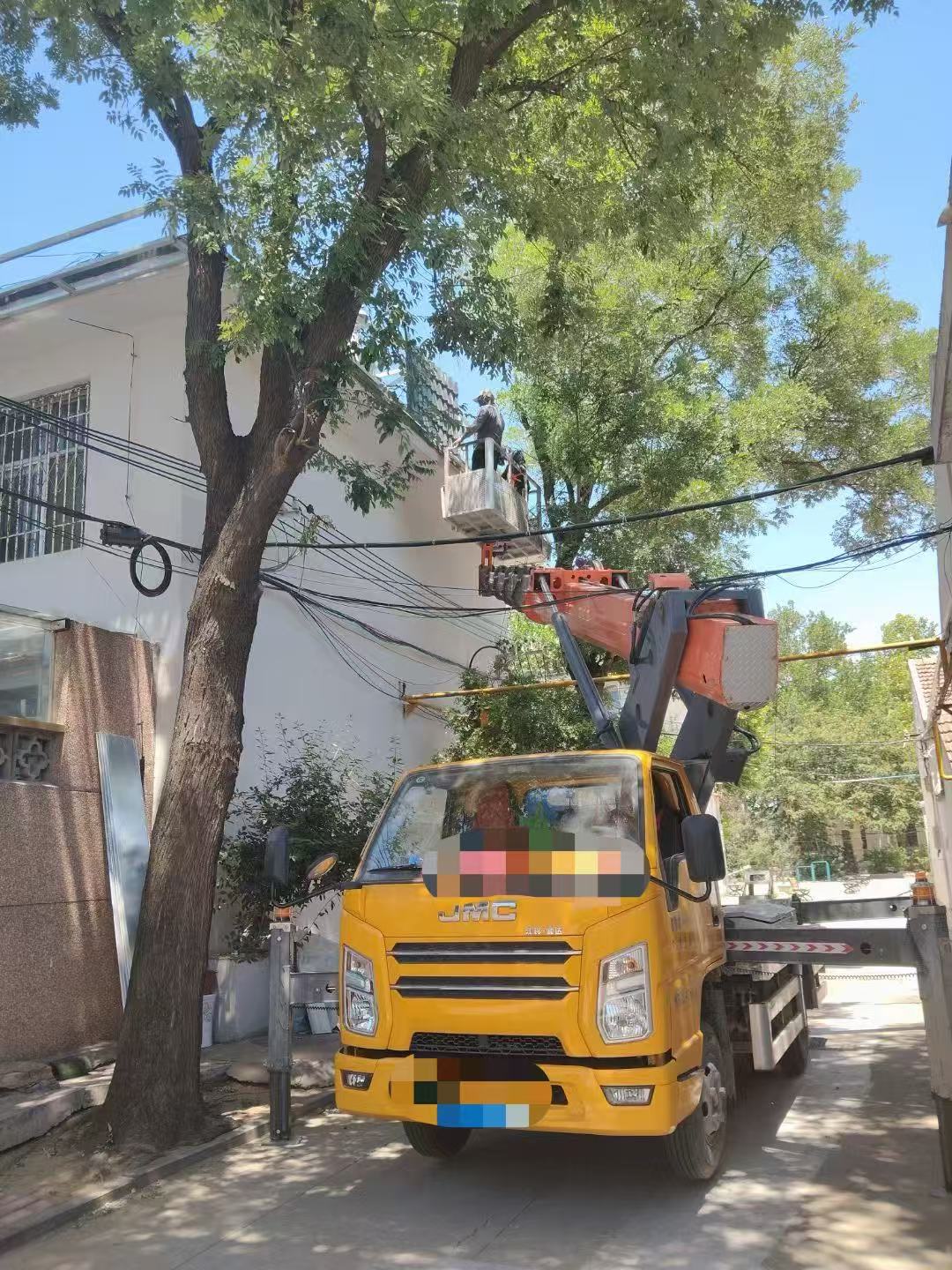 山阴县高空作业车能吊装重物吗？最大承载多少公斤？